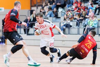 Handball-Regionalliga: HC Einheit peilt dritten Sieg in Folge an - Gelingt dem HC Einheit (am Ball Jan Kacin) gegen Bad Blankenburg der nächste Streich?