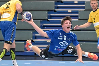 Handball-Sonntag in der Sachsenliga: Auer Juniorteam läuft zuhause als ungeschlagener Spitzenreiter gegen Görlitz auf - Torben Lange und das Auer Juniorteam empfangen am Sonntag in der Lößnitzer Erzgebirgshalle Görlitz in der Sachsenliga.