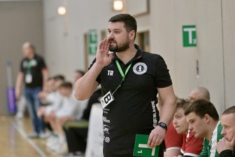 Handball: ZHC Grubenlampe sorgt zum Saisonabschluss beim Trainer für Zufriedenheit - ZHC-Trainer Alex Musteata – hier im letzten Heimspiel gegen Freiberg – war mit der Leistung seiner Mannschaft zum Saisonabschluss zufrieden.