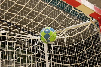 Handballer des TSV Oelsnitz spielen zu Hause - 