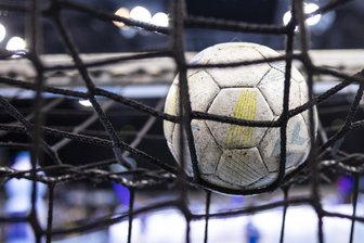 Handballer vom TSV Fortschritt Mittweida vor dem Weihnachtsturnier: "Die Eltern trainieren schon heimlich" - Still und heimlich könnte sich am Samstagnachmittag auch der Weihnachtsmann in die Sporthalle am Schwanenteich in Mittweida schleichen.