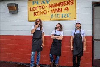 Handsome Jack aus den USA spielt am Dienstag in Lichtentanne - Die Band Handsome Jack besteht aus Jamison Passuite, Joey Verdonselli und Bennie Hayes.