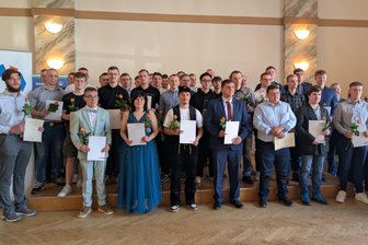 Handwerk in Freiberg sieht optimistisch in die Zukunft - Die Kreishandwerkerinnung sprach Gesellinnen und Gesellen im Brauhof feierlich frei.