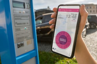 Handy statt Münzen: Marienberg startet bargeldloses Parken - In Marienberg wird das Parken per App eingeführt. In umliegenden Städten wie Olbernhau und Zschopau ist das schon länger möglich.