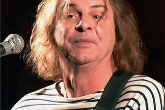 Hans-Eckhardt Wenzel: Neues Album vom melancholischen Weltchronisten - Hans-Eckhardt Wenzel - Liedermacher