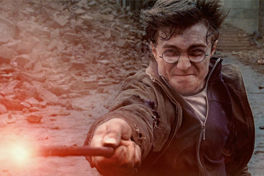 Harry Potter diesmal ohne Pleiten, Pech und Pannen in Zwickau - Daniel Radcliff spielt den berühmten Zauberlehrling Harry Potter. Die Musik in den Filmen, die mittlerweile ebenso weltberühmt ist, wurde von verschiedenen Komponisten geschaffen. 