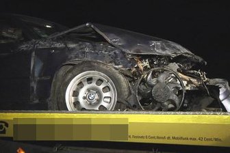 Hase rennt auf die A72 - Fahrer verliert Kontrolle über Auto -