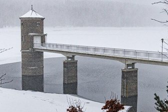 Hat die Talsperre in Cranzahl zu wenig Wasser? - Der aktuelle Füllstand der Talsperre Cranzahl liegt bei etwa 74 Prozent. Nach Angaben der Landestalsperrenverwaltung Sachsen ist das aber kein Grund zur Sorge. 