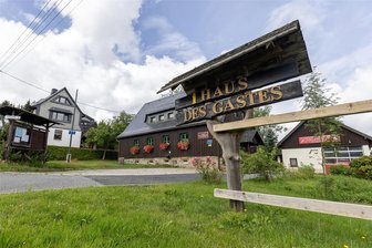 Haus des Gastes in Muldenberg bekommt ein schönes Umfeld - Für die Umgestaltung des Außengeländes des Haus des Gastes fließen Fördermittel.