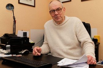 Hausarzt hört auf: Das Aus für zwei Praxen im Erzgebirge - Michael Welter weiß um die Probleme, die entstehen, wenn er Ende März in den Ruhestand geht, und er fühlt mit seinen Patienten. Aber irgendwann muss Schluss sein, sagt er mit Blick auf seine Zeit als Hausarzt. 
