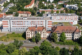 Hausarzt-Mangel in Plauen: In dieser Praxis gibt es noch Kapazitäten für neue Patienten - Am MVZ des Helios-Vogtlandklinikums praktiziert nun eine neue Allgemeinmedizinerin.