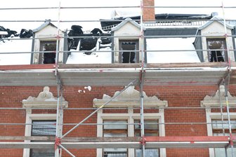 Hausbrand in Siebenlehn: Polizei hat eine heiße Spur - Nach dem Dachstuhlbrand am 11. Februar in Siebenlehn ermittelt die Polizei wegen Brandstiftung.