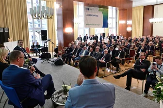 Haushaltskrise im Bund prägt Jahresempfang der IHK Chemnitz - Jahresempfang 2023 der Industrie- und Handelskammer Chemnitz im Hotel Chemnitzer Hof: Ehrengast und Redner war der CDU-Vorsitzende Friedrich Merz