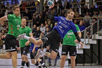 HC Glauchau/Meerane: Weshalb Christian Staude in Köthen wieder fehlen wird - Christian Staude (am Ball) reist am Samstag nicht mit nach Köthen. Handball steht bei ihm am Wochenende aber dennoch auf dem Plan.