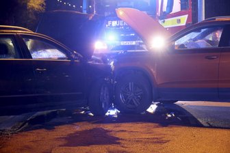 Heftiger Unfall auf Südring-Kreuzung in Chemnitz - Der entstandene Schaden wird auf rund 20.000 Euro geschätzt.