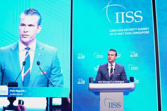 Hegseth attackiert Europa – und warnt vor Chinas Hegemonie - Hegseth hat Europa in Singapur scharf kritisiert.