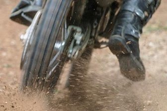Heiße Spur zu rücksichtslosen Cross-Motorradfahrern fehlt - Die Geländefahrer hinterlassen im Raum Rochlitz ihre Spuren - hier ein Symbolfoto.