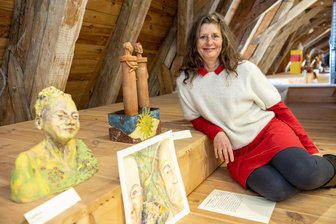 Heide Fennert aus Linda zeigt „Liebesknoten und andere Wunder“ im Kornhaus Freiberg - 