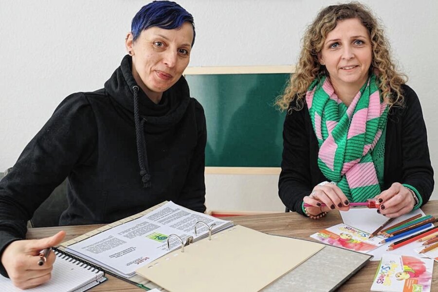 Heikles Thema häusliche Gewalt: Beratungsstelle für Erzgebirgskreis eröffnet - Diana Tilp (l.) und Madeleine Sommer sind die beiden Ansprechpartnerinnen in der neuen Beratungsstelle in Schwarzenberg. 