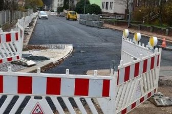 Heine-Straße bleibt länger eine Baustelle - Baustelle: die Heinrich-Heine-Straße in Hainichen.