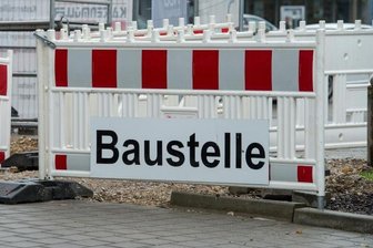 Heinrich-Lorenz-Straße: Tiefbauarbeiten dauern länger -
