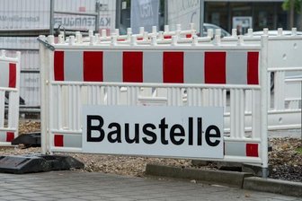 Heinrich-Schütz-Straße: Bauarbeiten dauern zwei Wochen länger - 