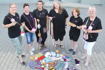 Heiße Nadeln zum Leubsdorfer Handwerker- und Handarbeitsmarkt - Die Leubsdorfer Kreativen Wollmäuse freuen sich immer über neue Mitglieder in ihrem Strickclub.
