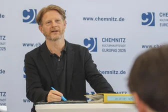 Heiße Phase im Chemnitzer Rathaus: Bewerber um Nachfolge Michael Stötzers stellen sich vor - Der Chemnitzer Baubürgermeister Michael Stötzer gibt nach zehn Jahren sein Amt vorzeitig ab. Wer wird sein Nachfolger?