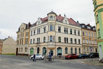 Heizung: Glauchauer Hauseigentümer verunsichert - In dem Eckgebäude Auestraße/Ecke Brückenstraße in Glauchau befinden sich Etagenheizungen.