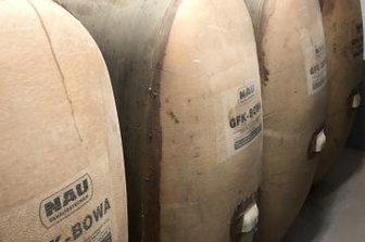 Heizung in Kita Pöhla: Bald Gas statt Öl - Die vier alten Öltanks mit je 1500 Litern Fassungsvermögen haben demnächst ausgedient.