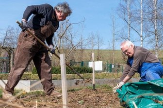 Helfer putzen Naturschutzstation in Weiditz heraus -