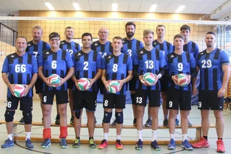 Hennersdorfer Volleyballer gehen mit Luxusproblem in neue Bezirksliga-Saison - Bereit für den Saisonstart: Der Hennersdorfer SV will in der Bezirksliga wieder oben angreifen.