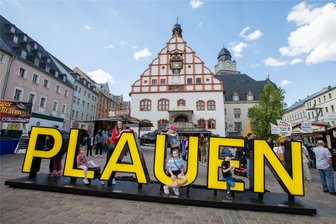 Herbstfest in Plauen: Diese Straßen sind am Wochenende gesperrt - Zweimal im Jahr veranstaltet die Plauener Initiative im Zentrum Stadtfeste - im Mai das Frühlingsfest und im September das Herbstfest.