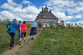 Herbstwanderwochen: Auf Tour rund um den Schwartenberg - Aufstieg zum Schwartenberg.