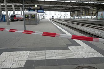 Herrenloser Rucksack sorgte für Sperrung am Chemnitzer Hauptbahnhof - Immer wieder mal sorgen herrenlose Gepäckstücke am Hauptbahnhof in Chemnitz für Sperrungen.