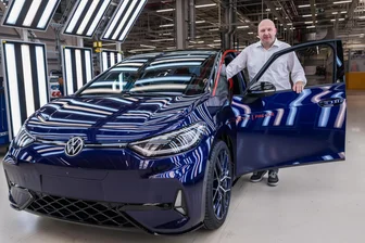 Herrn Ehrlers Leidenschaft für das ID.-Sondermodell Fire+Ice im VW-Werk Zwickau: „Das ist eine sehr schöne Geschichte“ - Christian Ehrler und das Sondermodell ID.3 GTX Fire+Ice: „Ein Jahr Zeit war dafür relativ sportlich.“
