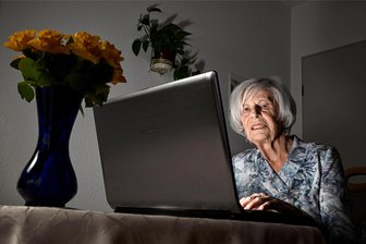 Herta, 89, will den sächsischen Reparaturbonus - Herta Pingel ist Jahrgang 1935. Der Antragsprozess für den sächsischen Reparaturbonus enthalte zu viele Hürden für „Normalos“, sagt sie.