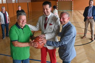 Herzlicher Empfang für Trainer Torsten Loibl - 