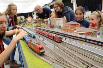 Heute Modelleisenbahn-Ausstellung -