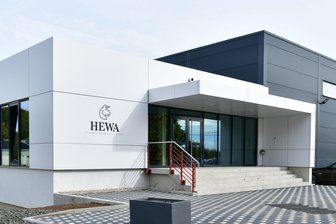 Feierliche Einweihung der Produktiosnstätte HEWA Leder Werk II in Zug mit Rundgang. 