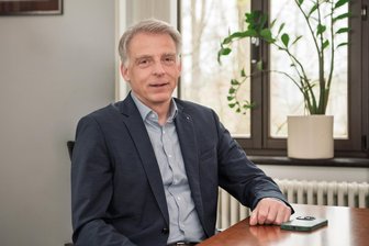 „Hidden Champion“: Warum der Erfolg für die Hochschule Mittweida auch ein Fluch ist - Rektor Volker Tolkmitt sieht die Hochschule Mittweida bei Studierendenanzahl, Drittmitteleinsatz und Ausgründungen gut aufgestellt.