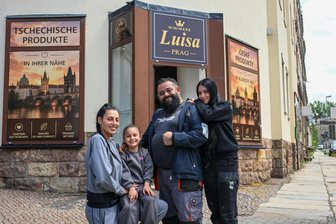 Hier gibt es bald Kofola, Rohliky und Süßmilch: Tschechischer Lebensmittelladen öffnet auf Sonnenberg - Andre Fercak und seine Familie öffnen am 26. Juni ein Geschäft mit tschechischen Produkten an der Hainstraße.