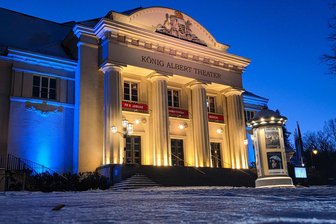 Hier ist am Wochenende im Oberen Vogtland etwas los - Im König-Albert-Theater Bad Elster ist am Freitag zum Musical Anatevka eingeladen. „Der Nussknacker“ (Samstag) ist ausverkauft, Sonntag gastiert das Prager Schwarzlichttheater.