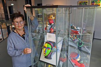 „Hier kann man sich ausleben“: Was die Glauchauer Künstlergruppe „Makke“ so besonders macht - Beate Helbig gehört seit dem Jahr 2008 zur Künstlergruppe und ist am längsten dabei.