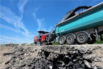 Hier wird 2023 an Sachsens Autobahnen gebaut - Der Rückbau der B95 in Espenhain bei Leipzig ist 2022 vollendet worden. Im Spätsommer 2023 soll der Lückenschluss bis zur A38 geschafft sein - zumindest einspurig.
