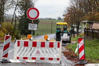 Hier wird in Mittelsachsen gebaut - Wegen Sanierungsarbeiten ist die Bundesstraße 175 bei Rochlitz zwischen der Kreuzung Grüne Tanne und dem Abzweig zur Pappelhöhe noch bis 17. Dezember voll gesperrt. 