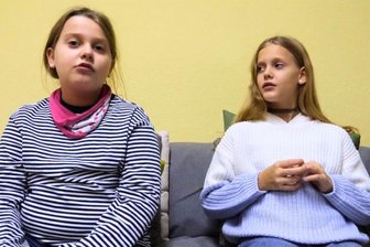 Hilfsangebot für Scheidungskinder in Sachsen: „Ich habe gelernt, dass ich nicht an der Trennung meiner Eltern schuld bin“ - Marlin und Linnea haben sich in der Trennungskindergruppe der Stadtmission Chemnitz kennengelernt.