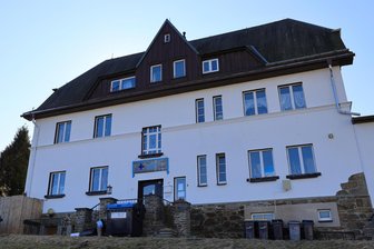 Hilfsangebot im Erzgebirge soll erhalten bleiben – Spendenbereitschaft wächst - Die Möbel- und Kleiderkammer des Blauen Kreuzes in Raschau „lebt“ von Spenden.