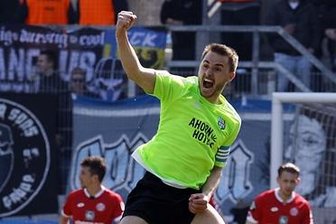 Himmelblaue schicken Mainz mit 5:1 nach Hause - Kevin Conrad traf für den CfC zum 2:1.