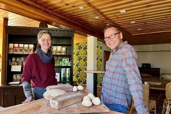 „Himmlisch Brot“ - in Nassaus Bäckerei wird wieder gebacken - Kathleen Dienel und Frank Forstreuter backen wieder Brot in der Nassauer Bäckerei.